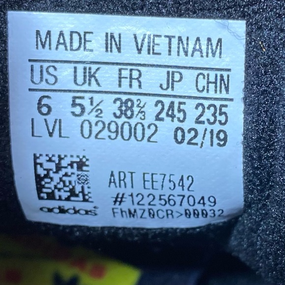 NEW adidas Yung-96 Chasm Black Orange Sneakers - Picture 9 of 9